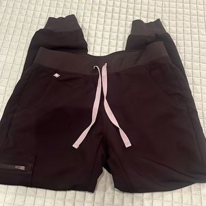 Black Figs Jogger Scrubs